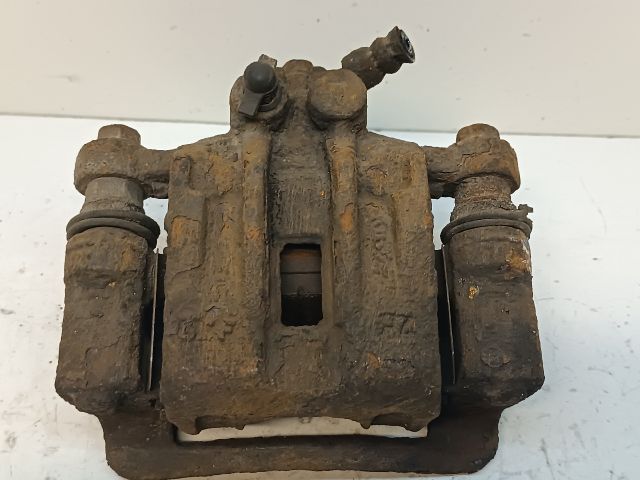 bontott HYUNDAI I30 Bal hátsó Féknyereg Munkahengerrel