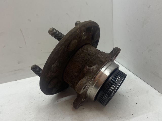 bontott HYUNDAI I30 Bal hátsó Kerékagy