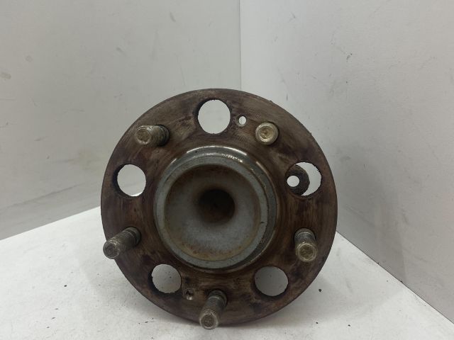 bontott HYUNDAI I30 Bal hátsó Kerékagy