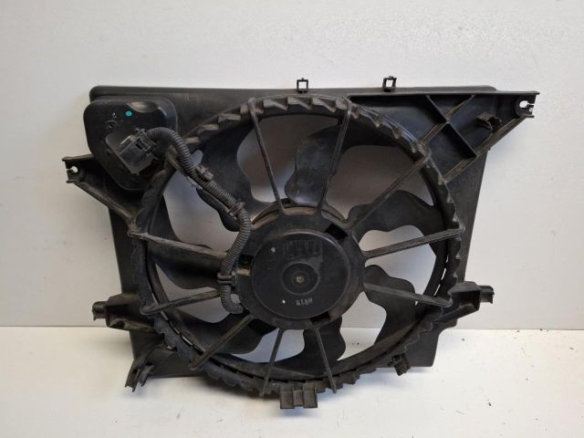 bontott HYUNDAI I30 Hűtőventilátor
