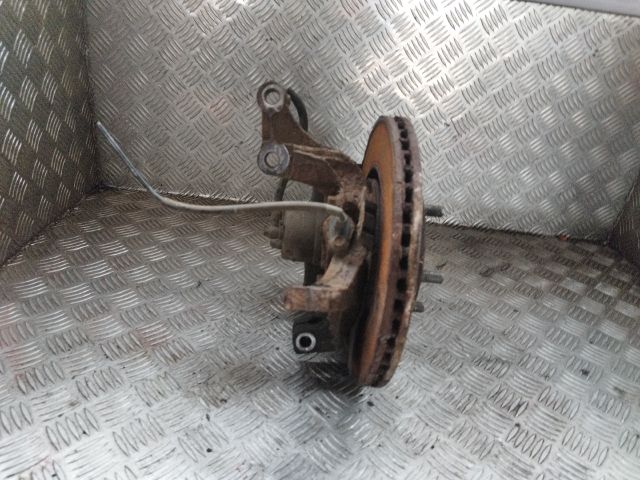 bontott HYUNDAI I30 Jobb első Csonkállvány Kerékaggyal