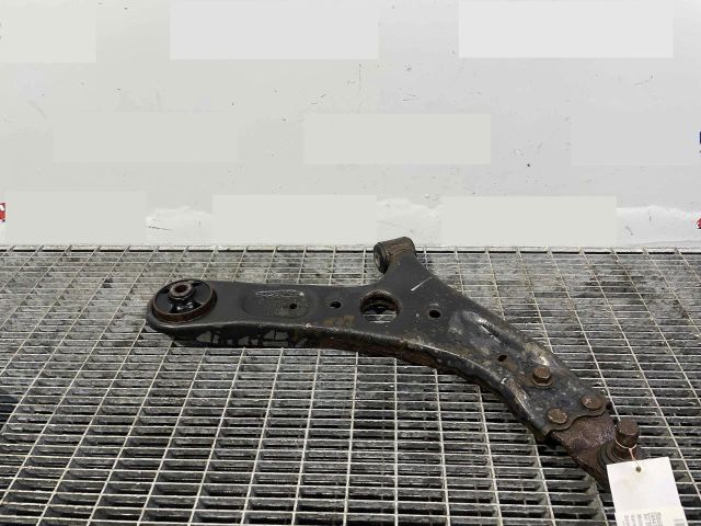 bontott HYUNDAI I30 Jobb első Lengőkar