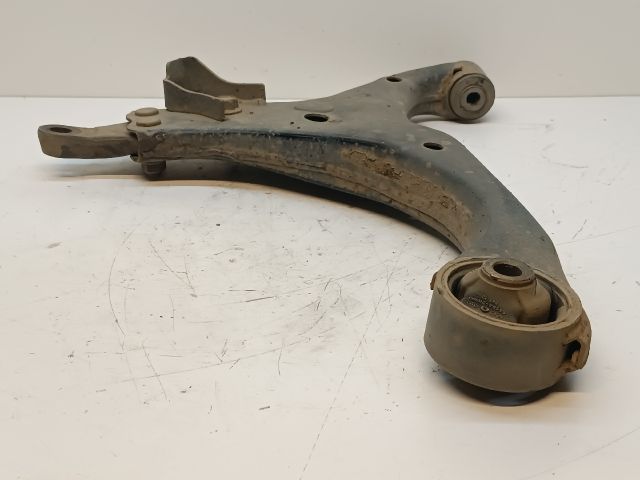 bontott HYUNDAI I30 Jobb első Lengőkar