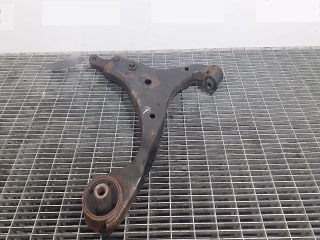 bontott HYUNDAI I30 Jobb első Lengőkar