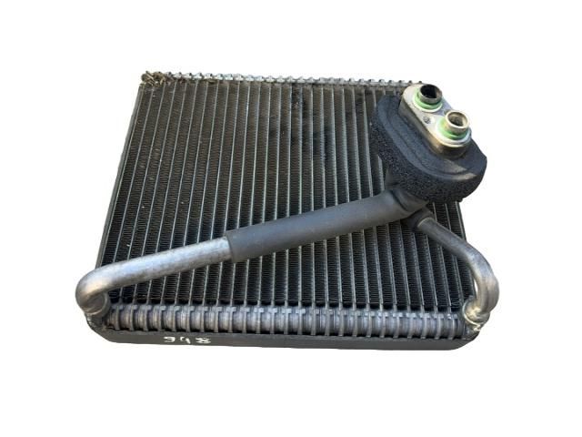 bontott HYUNDAI I30 Klímahűtő Radiátor