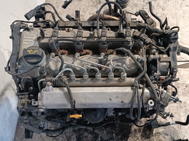 bontott HYUNDAI I30 Komplett Motor (Segédberendezésekkel)