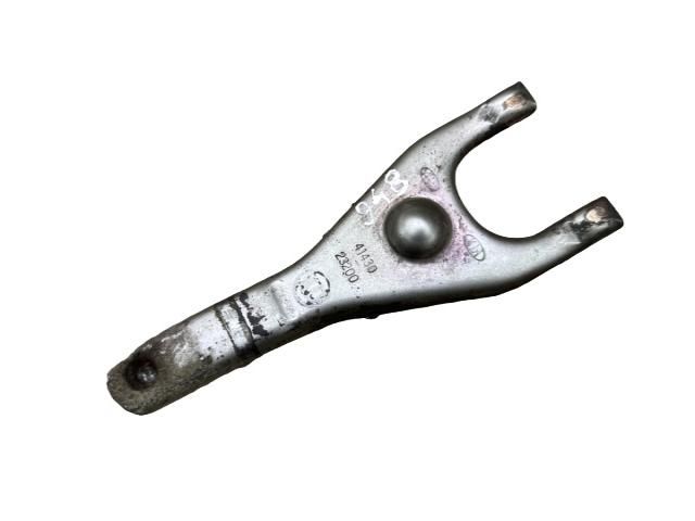 bontott HYUNDAI I30 Kuplung Kiemelő Villa