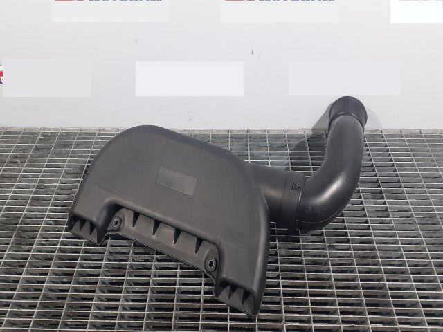 bontott HYUNDAI I30 Légbeömlő Cső