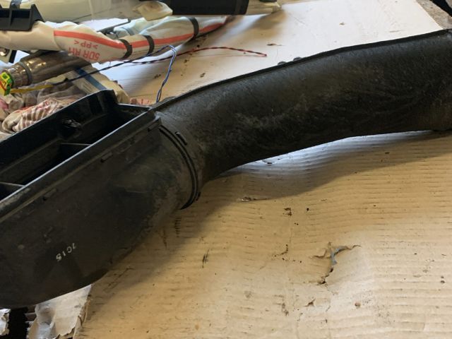 bontott HYUNDAI I30 Légbeömlő Cső