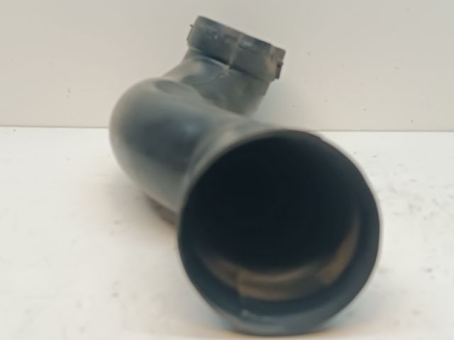 bontott HYUNDAI I30 Légbeömlő Cső