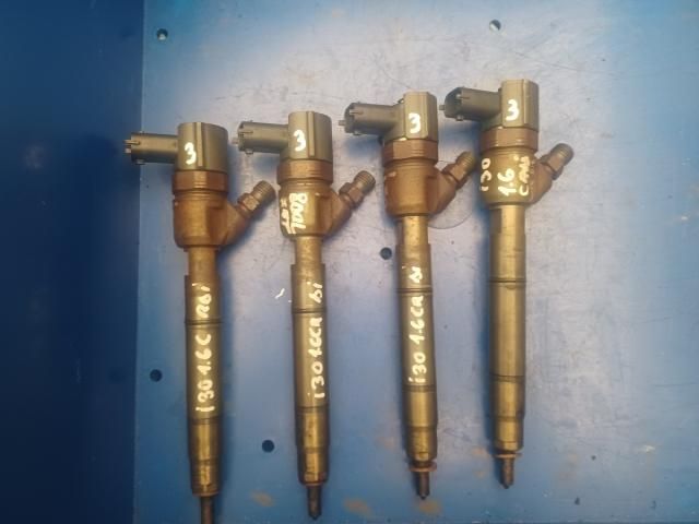 bontott HYUNDAI I30 Porlasztó Sor / Híd