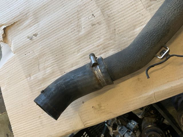 bontott HYUNDAI I30 Turbócső