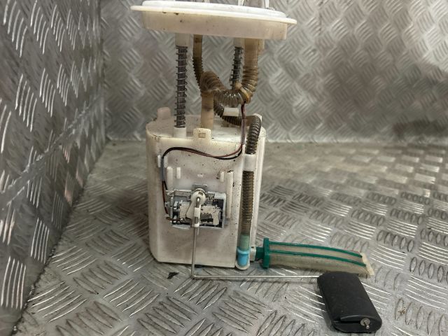 bontott HYUNDAI I30 Üzemanyagszint Jeladó