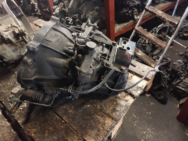 bontott HYUNDAI I30 Váltó (Mechanikus)