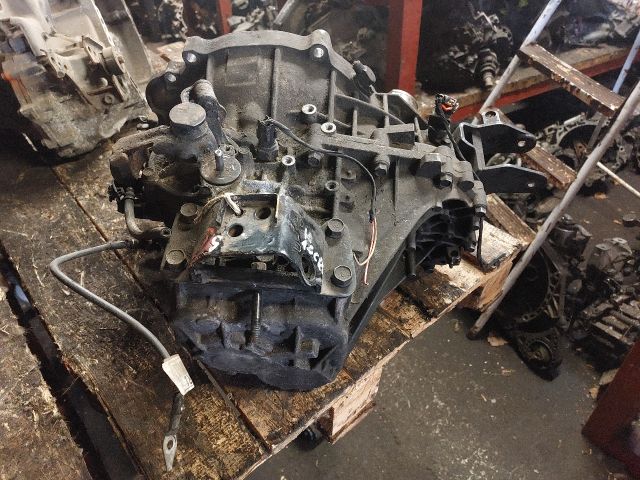 bontott HYUNDAI I30 Váltó (Mechanikus)