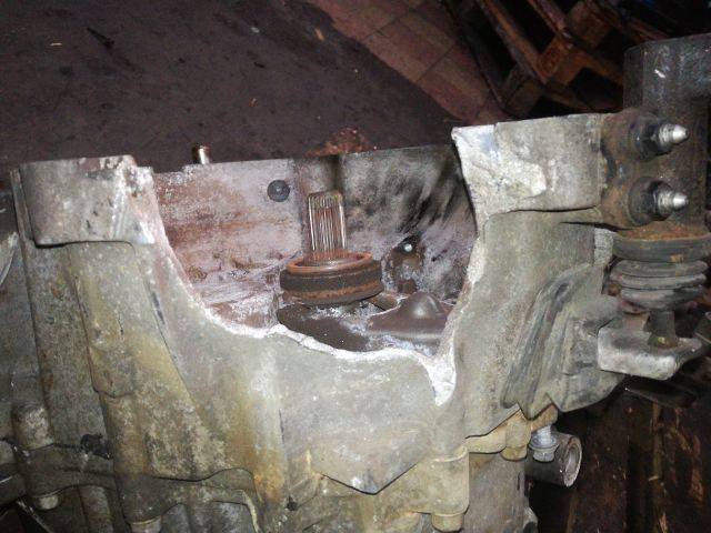 bontott HYUNDAI I30 Váltó (Mechanikus)