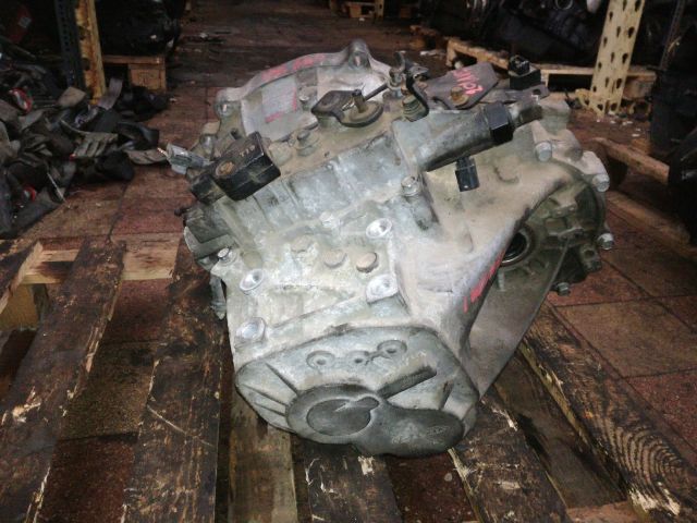 bontott HYUNDAI I30 Váltó (Mechanikus)