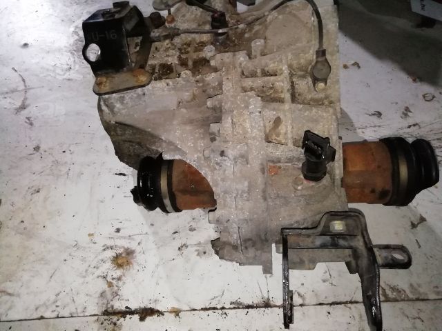 bontott HYUNDAI I30 Váltó (Mechanikus)