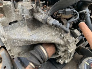 bontott HYUNDAI I30 Váltó (Mechanikus)