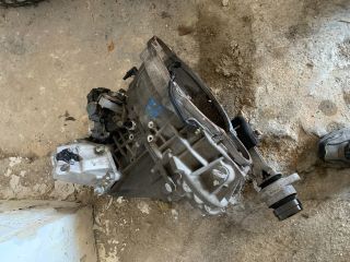 bontott HYUNDAI I30 Váltó (Mechanikus)