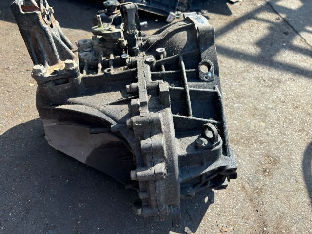 bontott HYUNDAI I30 Váltó (Mechanikus)