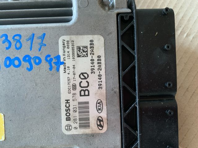 bontott HYUNDAI I30 Motorvezérlő
