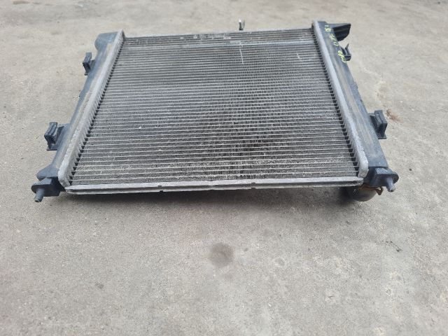 bontott HYUNDAI I30 Vízhűtő Radiátor (Klímás)