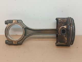 bontott HYUNDAI I30 Dugattyú és Hajtókar