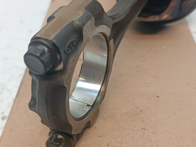 bontott HYUNDAI I30 Dugattyú és Hajtókar