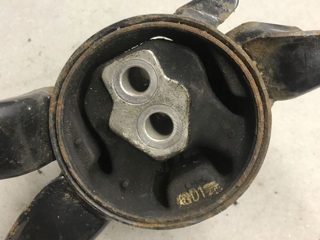 bontott HYUNDAI I30 Váltó Tartó Bak (Pozíciófüggetlen)