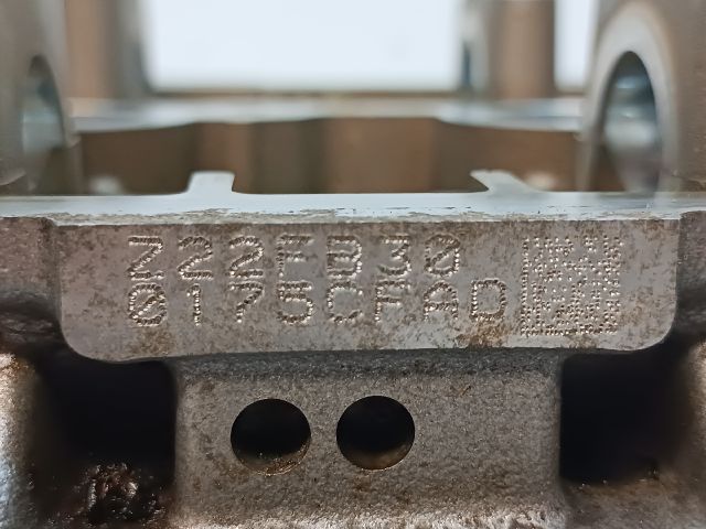 bontott HYUNDAI I30 Hengerfej