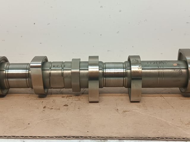 bontott HYUNDAI I30 Kipufogó Vezérműtengely