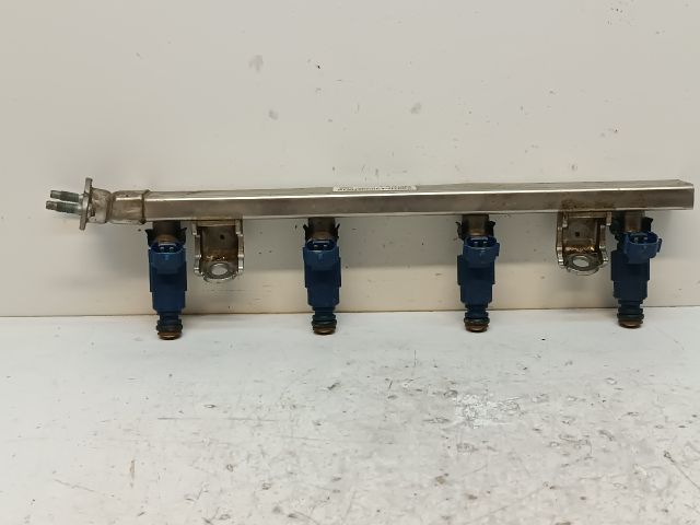 bontott HYUNDAI I30 Porlasztó Sor / Híd