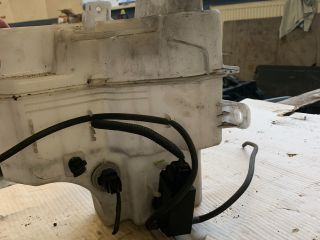 bontott HYUNDAI I30 Ablakmosó Tartály