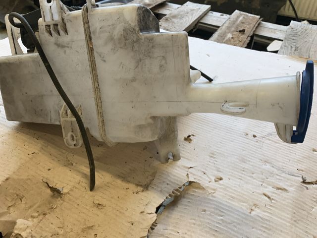 bontott HYUNDAI I30 Ablakmosó Tartály