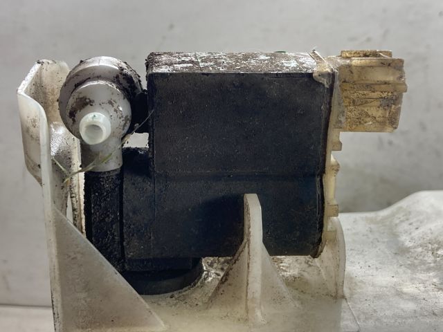 bontott HYUNDAI I30 Ablakmosó Tartály