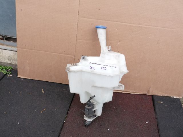 bontott HYUNDAI I30 Ablakmosó Tartály