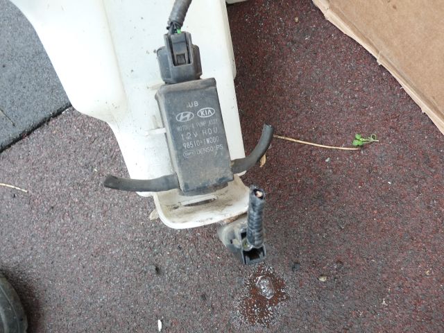 bontott HYUNDAI I30 Ablakmosó Tartály