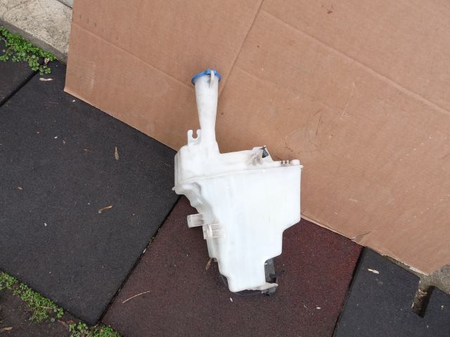 bontott HYUNDAI I30 Ablakmosó Tartály