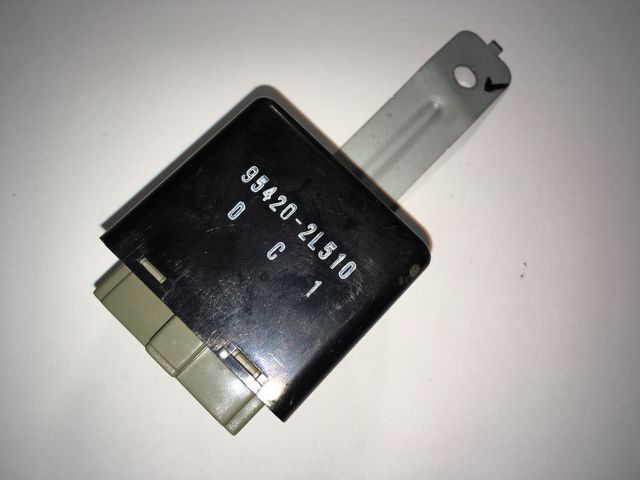 bontott HYUNDAI I30 Ablaktörlő Relé