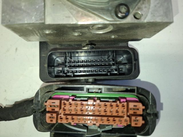 bontott HYUNDAI I30 ABS Kocka