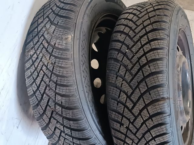 bontott HYUNDAI I30 Acélfelni Pár Gumival