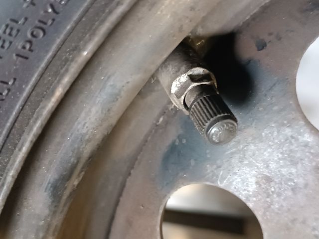 bontott HYUNDAI I30 Acélfelni Pár Gumival