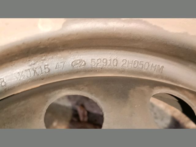 bontott HYUNDAI I30 Acélfelni Szett Gumival