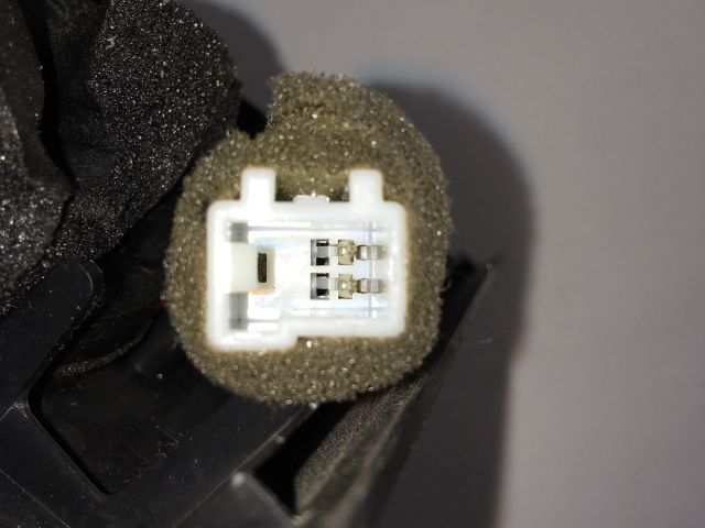 bontott HYUNDAI I30 Bal A Oszlop Hangszóró