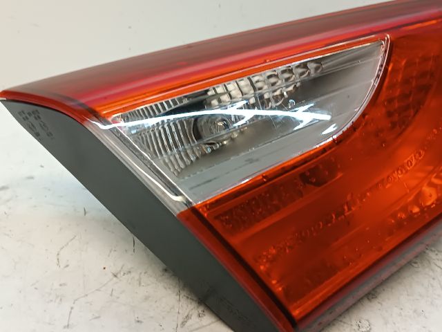 bontott HYUNDAI I30 Bal Belső Hátsó Lámpa