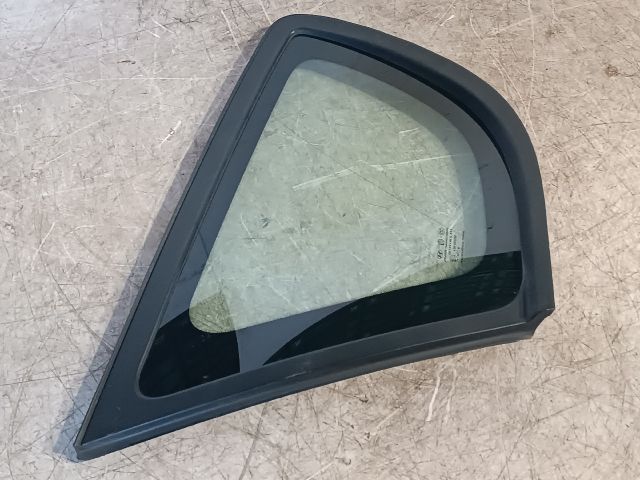 bontott HYUNDAI I30 Bal C Oszlop Oldalablak Üveg