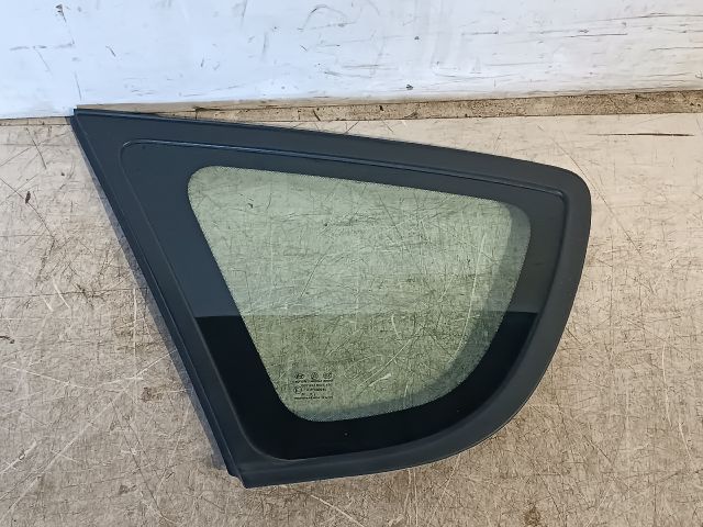 bontott HYUNDAI I30 Bal C Oszlop Oldalablak Üveg