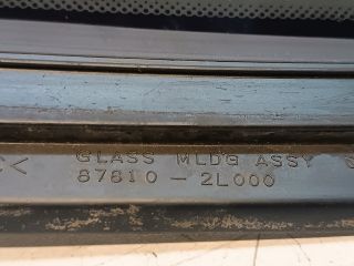 bontott HYUNDAI I30 Bal C Oszlop Oldalablak Üveg