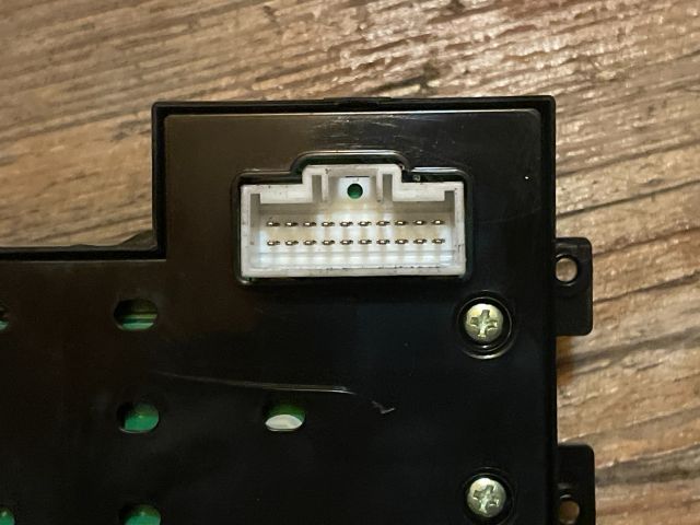 bontott HYUNDAI I30 Bal első Ablakemelő Kapcsoló